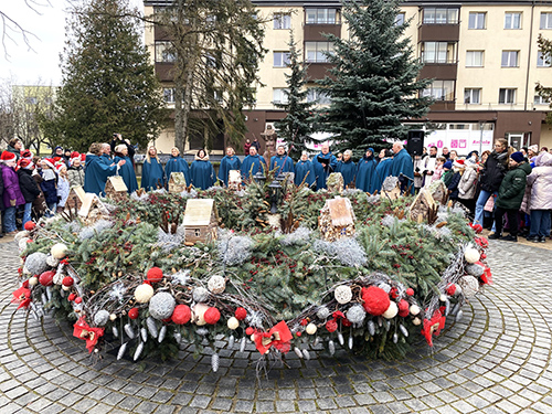 Mažeikiuose palaimintas Advento vainikas